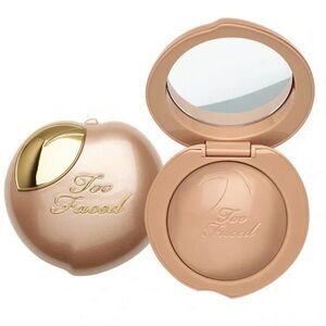 Too Faced Peach Frost Melting Powder Highlighter in Happy Face New in box